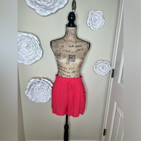 BCBGeneration Bright Coral Elastic Waistband High Waist Shorts Size Medium - Picture 2 of 16